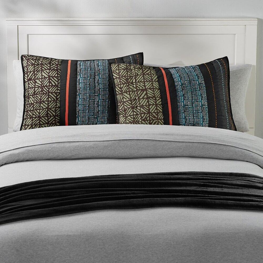 2 Pottery Barn Teen Maddox Standard Shams Reversible 100% Cotton Percale NWT